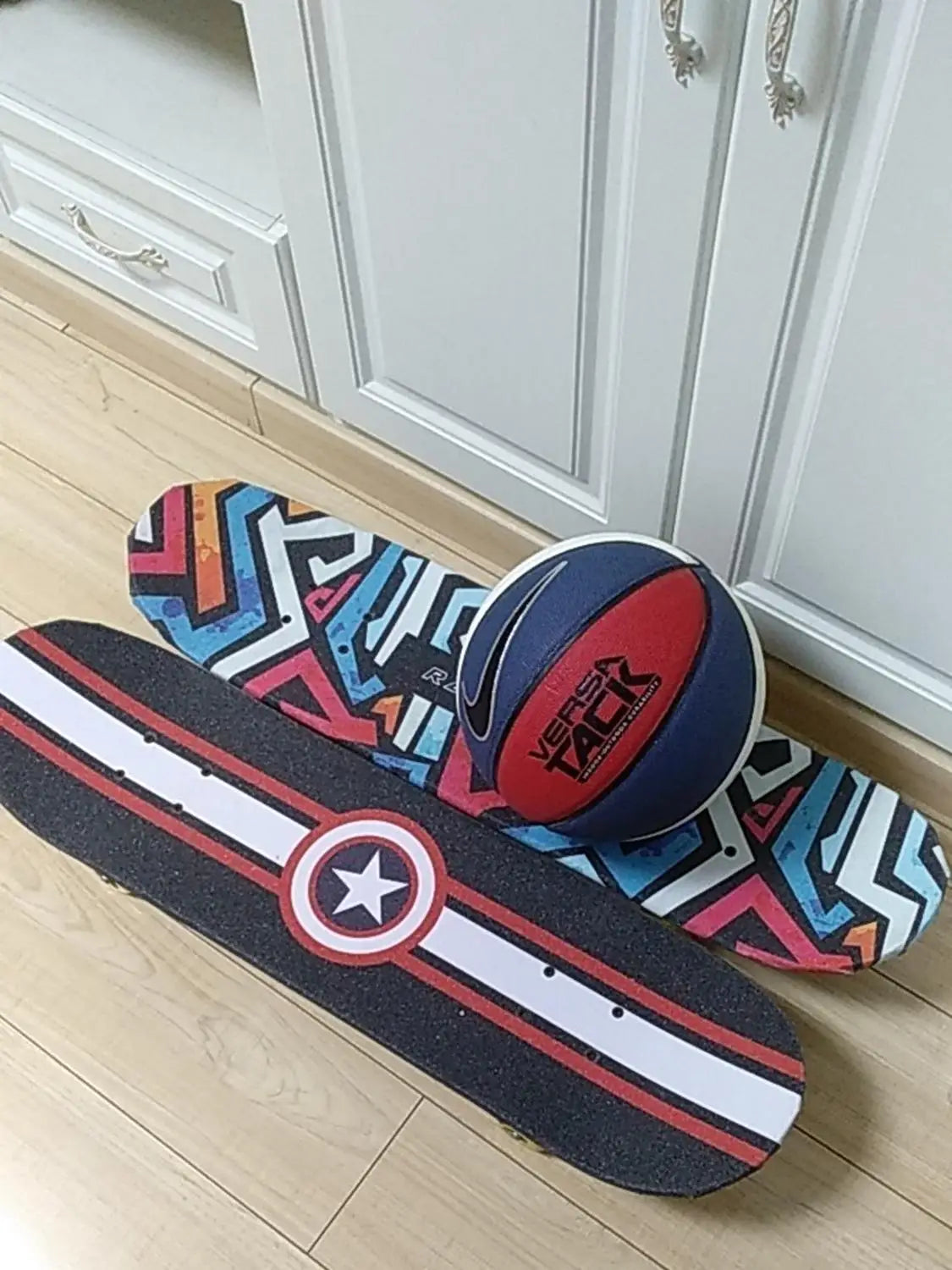 free shipping skate board griptape 84*23 cm grip tape for different boards sand paper
