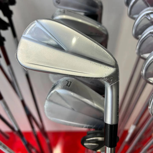 Brand New 7PCS Golf Clubs Silver 770 Irons 770 Golf Iron Set 4-9P R/S Flex Graphite/Steel Shaft with Head Cover Free Shipping