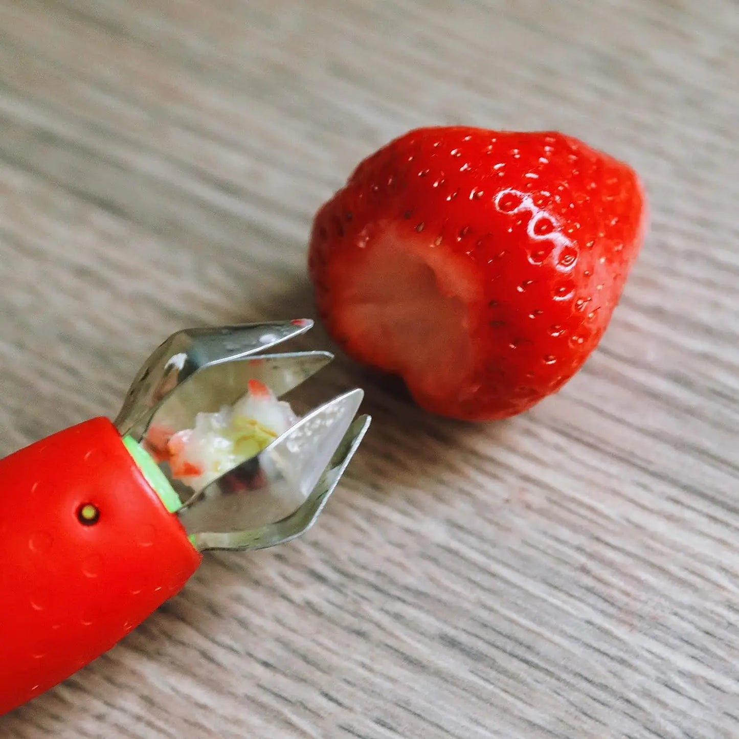 Original Stem Gem Strawberry Huller, Tomato Corer Tool, Strawberry Slicer, Red/Green