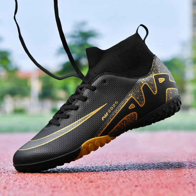 Fashion High Top Adult FT/AG Professional Soccer Boots Anti Slip Wearable Youth Soccer Boots Outdoor Lawn Sports Soccer Ball