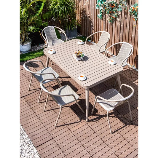 Outdoor tables and chairs courtyard/balcony set